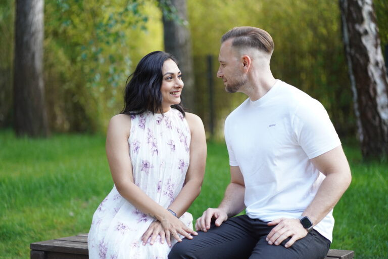 Berlin photographer couple portrait session in the Japanese Garden and Korean Garden at Gärten der Welt, Berlin.